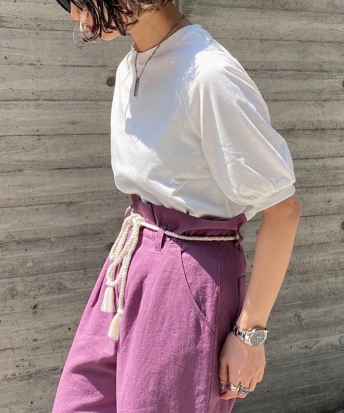 PAGEBOY（ページボーイ）の「ボリュームスリーブTEE（Tシャツ/カットソー・レディース・オフホワイト/ブラック/グレイッシュベージュ/モスグリーン/パープル/イエロー系その他/ダークブラウン・FREE）」の8枚目の写真