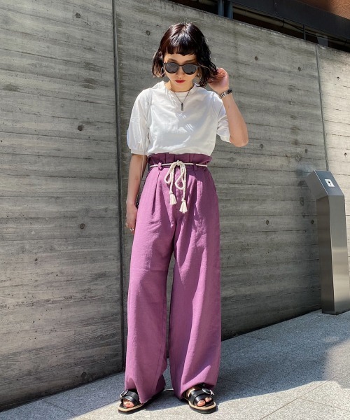 PAGEBOY（ページボーイ）の「ボリュームスリーブTEE（Tシャツ/カットソー・レディース・オフホワイト/ブラック/グレイッシュベージュ/モスグリーン/パープル/イエロー系その他/ダークブラウン・FREE）」の9枚目の写真