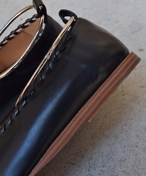 Marient（マリエント）の「リングレースアップフラットシューズ/パンプス（パンプス・レディース・ベージュ/ブラック・23.5cm/24.0cm/24.5cm/23.0cm）」の5枚目の写真