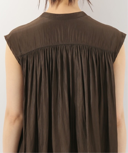 B.C STOCK(ベーセーストック)の「バンドカラーギャザーブラウス(シャツ/ブラウス・レディース・ブラウン/グレー/カーキ・FREE)」の9枚目の写真