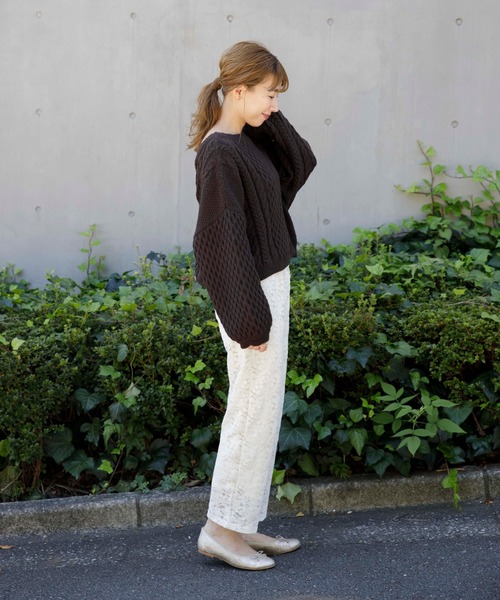 flower（フラワー）の「スイートバックニット（ニット/セーター・レディース・ダークブラウン/アイボリー・FREE）」の7枚目の写真