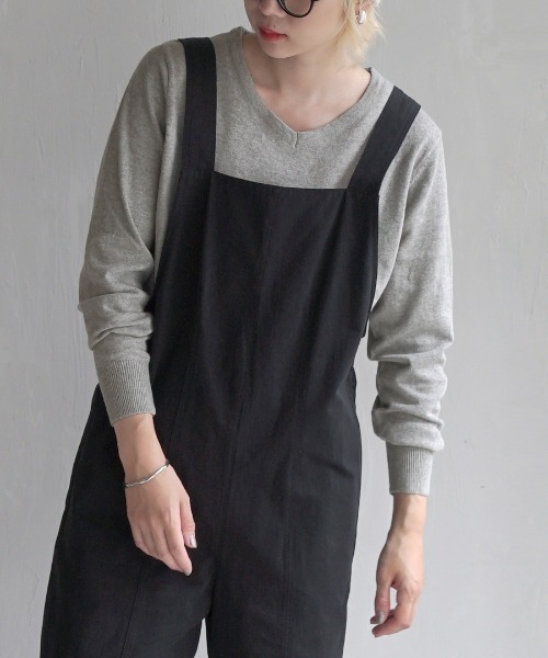 zootie（ズーティー）の「【ロングシーズン楽しめる、安心の綿100％】オーディナリー コットンニット セーター［Vネック］（ニット/セーター・レディース・キャメル/チャコール/ブラック/パープル/オフホワイト/ブルー/サンドベージュ/ホワイト×ブラック/グリーン/マスタード/杢グレー/ダークブラウン/ネイビー/レンガ/ピンク/ベージュ/イエロー/オレンジ系その他/ミント/ブルー系その他/ピンク系その他/ブルーグリーン/パープル系その他/オレンジ系その他2/イエロー系その他/ブルー系その他2/グレイッシュブルー/モスグリーン/ライトグリーン/ライトピンク/バーガンディー/ベージュ系その他/チェリーピンク/ライム/グリーン系その他/シアン/ライトブラウン/レッド系/アッシュブラウン・3L/L/LL/M）」の5枚目の写真