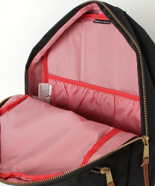 Herschel Supply（ハーシェルサプライ）の「Herschel Supply/ハーシェル バックパック SETTLEMENTMID VOLUME 9111154（バックパック/リュック・レディース・ブラック・FREE）」の4枚目の写真