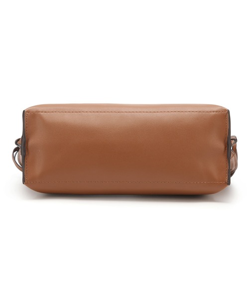 Ungrid（アングリッド）の「【Ungrid/アングリッド】　スムース  サイドかがりミニポシェット（ショルダーバッグ・レディース・ブラック/ダークブラウン/ベージュ/レッド/オリーブ/カーキ/アイボリー/ベージュ系その他/ブルー系その他/キャメル/スモークピンク/ワイン/ダークベージュ/グレイッシュベージュ・FREE）」の18枚目の写真