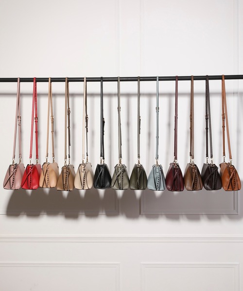 Ungrid（アングリッド）の「【Ungrid/アングリッド】　スムース  サイドかがりミニポシェット（ショルダーバッグ・レディース・ブラック/ダークブラウン/ベージュ/レッド/オリーブ/カーキ/アイボリー/ベージュ系その他/ブルー系その他/キャメル/スモークピンク/ワイン/ダークベージュ/グレイッシュベージュ・FREE）」の20枚目の写真