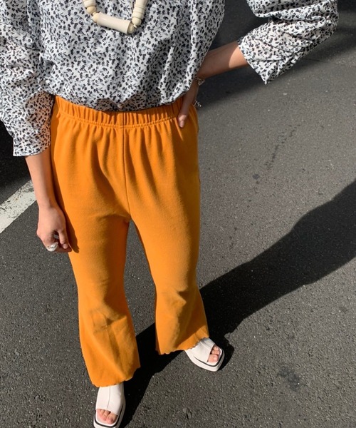 Kastane（カスタネ）の「メロウフレアパンツ（その他パンツ・レディース・サックスブルー/オレンジ/アイボリー・1/2）」の13枚目の写真