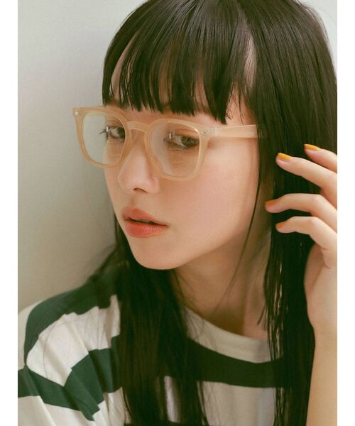 Ungrid（アングリッド）の「スクエアフレーム伊達メガネ（メガネ・レディース・ブラウン/モカ・FREE）」の3枚目の写真