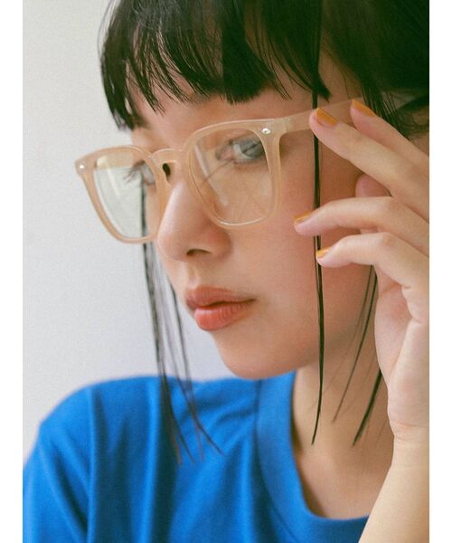 Ungrid（アングリッド）の「スクエアフレーム伊達メガネ（メガネ・レディース・ブラウン/モカ・FREE）」の5枚目の写真