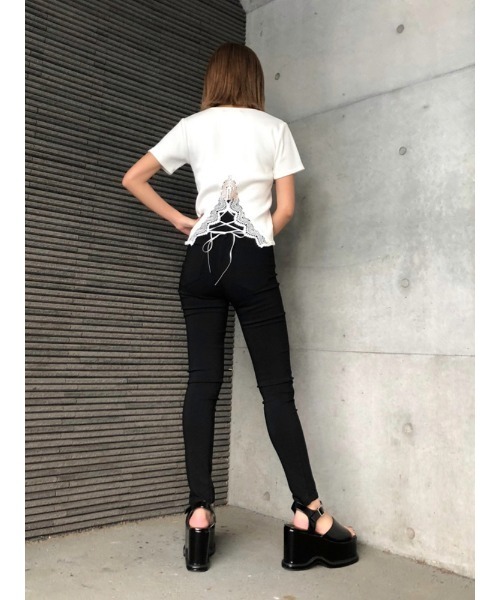 ENVYM（アンビー）の「バックレースリブTOPS（Tシャツ/カットソー・レディース・ブラック/ベージュ/ホワイト・FREE）」の8枚目の写真