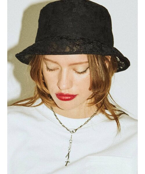 jouetie（ジュエティ）の「レースバケットハット（ハット・レディース・オフホワイト/ブラック/ライトブルー・FREE）」の3枚目の写真