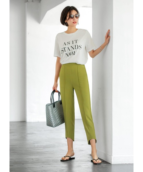 STYLE DELI（スタイルデリ）の「裾ななめカットピンタックパンツ（その他パンツ・レディース・ブラック/グリーン系その他・02/01）」の3枚目の写真