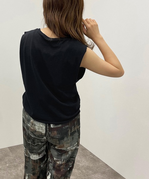 apres jour mignon（アプレジュールミニョン）の「コットンノースリカットソー【ZOZOTOWN限定アイテム】（Tシャツ/カットソー・レディース・ブラック/オフホワイト/グリーン系その他/パープル・X-LARGE/フリー）」の10枚目の写真