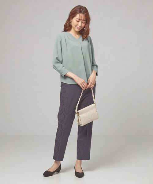 closet story(クローゼットストーリー)の「<closet story(クローゼットストーリー)>ムジ Vネック ショルダータック ブラウス(シャツ/ブラウス・レディース・ライトグレー/オフホワイト/ライム/オレンジ系その他・FREE)」の11枚目の写真