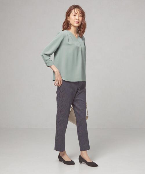 closet story(クローゼットストーリー)の「<closet story(クローゼットストーリー)>ムジ Vネック ショルダータック ブラウス(シャツ/ブラウス・レディース・ライトグレー/オフホワイト/ライム/オレンジ系その他・FREE)」の12枚目の写真