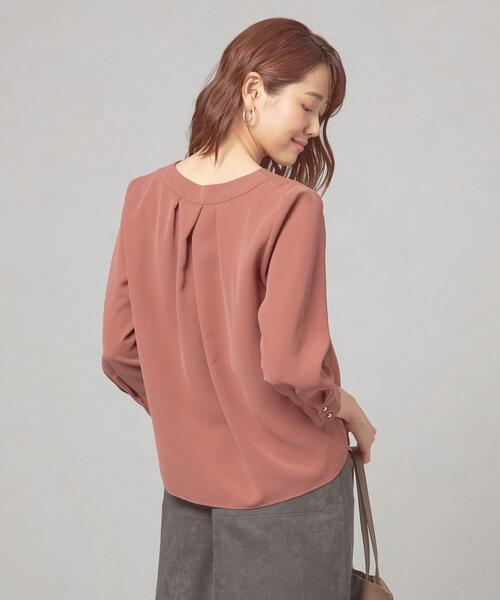 closet story(クローゼットストーリー)の「<closet story(クローゼットストーリー)>ムジ Vネック ショルダータック ブラウス(シャツ/ブラウス・レディース・ライトグレー/オフホワイト/ライム/オレンジ系その他・FREE)」の17枚目の写真