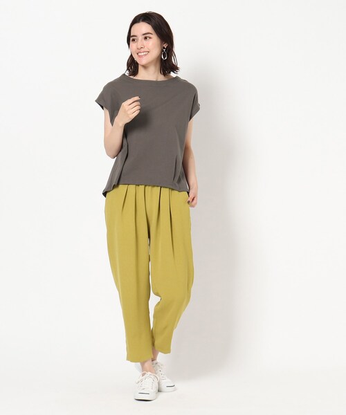 THE SHOP TK （ザ ショップ ティーケー ）の「◆裾タックトップス（Tシャツ/カットソー・レディース・チャコールグレー/ブラック/オフホワイト/ブラック系2/ブラウン系・12/13）」の8枚目の写真