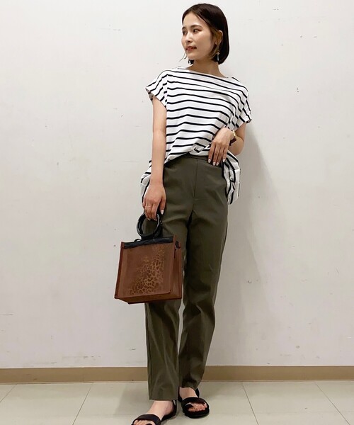 THE SHOP TK （ザ ショップ ティーケー ）の「◆裾タックトップス（Tシャツ/カットソー・レディース・チャコールグレー/ブラック/オフホワイト/ブラック系2/ブラウン系・12/13）」の11枚目の写真