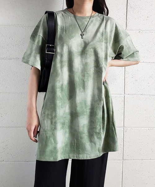 me+em select（ミームセレクト）の「タイダイニュアンスビッグTシャツ【ユニセックス】（Tシャツ/カットソー・レディース・チャコールグレー/ベージュ/グリーン・FREE）」の4枚目の写真