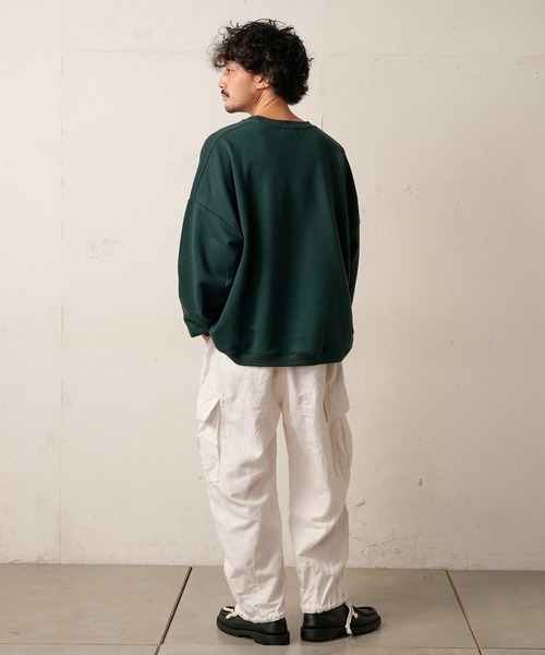 CIAOPANIC TYPY（チャオパニックティピー）の「【ZOZOTOWN限定】ユニセックスビッグシルエットクルーネックカレッジスウェット（スウェット・メンズ・ライトグレー/ネイビー/レッド/グリーン・M/L）」の18枚目の写真