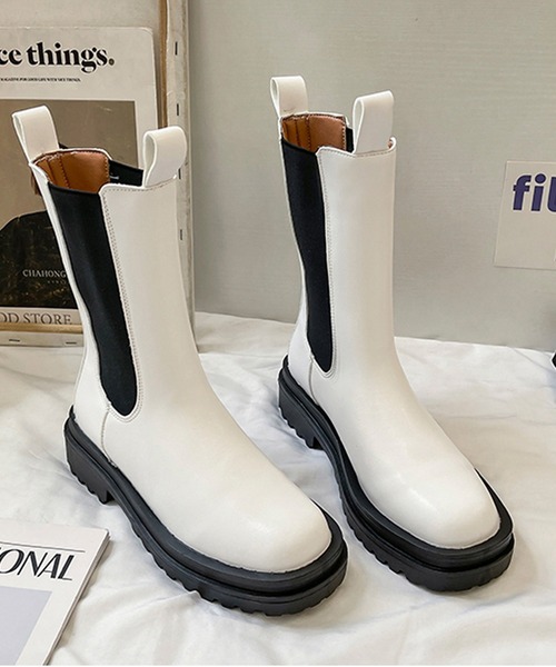 SMILE ORCHID（スマイルオーキッド）の「トラックソールサイドゴアブーツ（ブーツ・レディース・ホワイト/ブラック・37/38/39）」の2枚目の写真