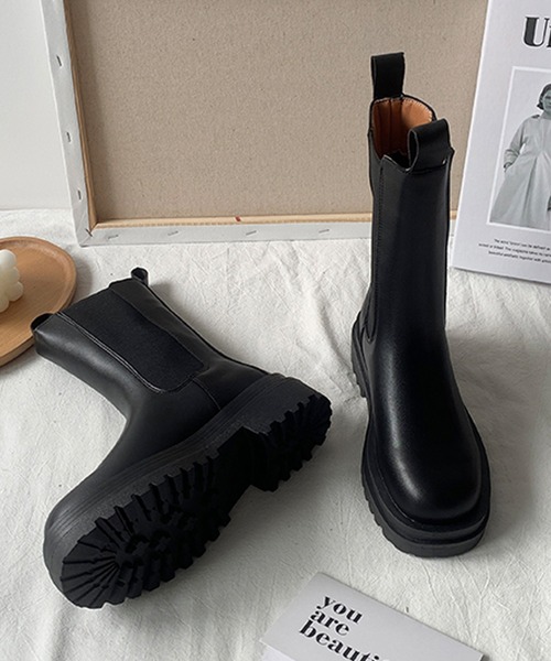 SMILE ORCHID（スマイルオーキッド）の「トラックソールサイドゴアブーツ（ブーツ・レディース・ホワイト/ブラック・37/38/39）」の6枚目の写真