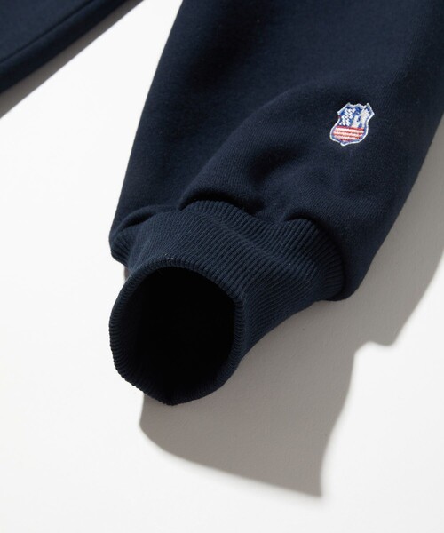 FREAK'S STORE（フリークスストア）の「ワッペン刺繍 アーチロゴ クルーネックスウェットシャツ/カレッジロゴ/ビックシルエット（スウェット・メンズ・ライトグレー/ベージュ/ネイビー/グレー/レッド/カーキ/モスグリーン/チャコール・SMALL/MEDIUM/LARGE）」の19枚目の写真