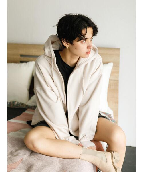 koe（コエ）の「アンチピリング加工TC裏起毛ジップパーカー*（パーカー・レディース・ピンク/ホワイト/ライトベージュ/ライトグレー/ブラック/カーキ・L/M/S）」の11枚目の写真