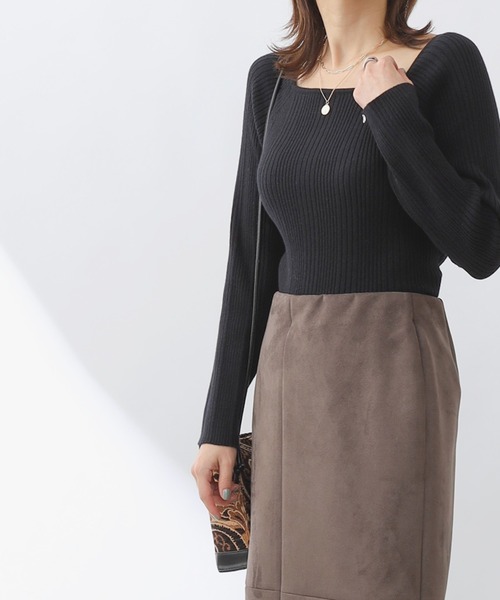 COLONY 2139(コロニートゥーワンスリーナイン)の「リサイクルポリPBTニット(スクエアネック)(ニット/セーター・レディース・グリーン/ベージュ/ブラック/アイボリー・SMALL/MEDIUM/LARGE)」の15枚目の写真