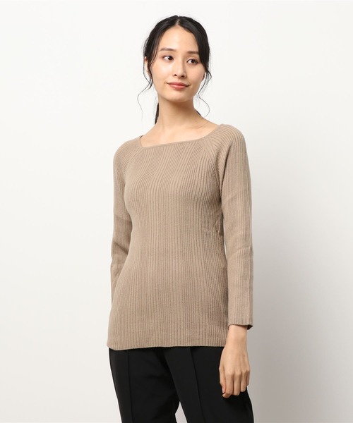 COLONY 2139(コロニートゥーワンスリーナイン)の「リサイクルポリPBTニット(スクエアネック)(ニット/セーター・レディース・グリーン/ベージュ/ブラック/アイボリー・SMALL/MEDIUM/LARGE)」の22枚目の写真