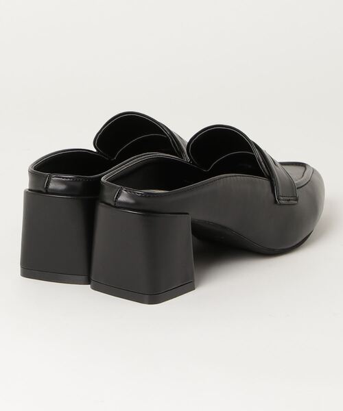 minia（ミニア）の「かかとなしミュールでゆるく履くヒールローファー（ローファー・レディース・ブラック/アイボリー・LL/M/L/S）」の3枚目の写真