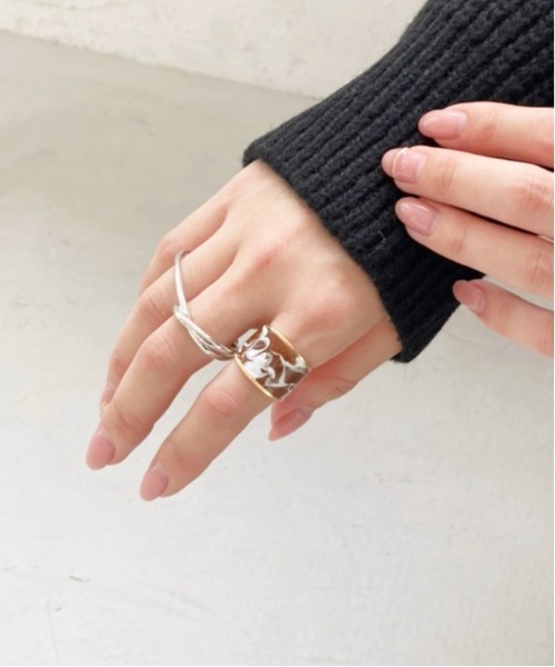 Heather（ヘザー）の「ダブルフィンガーリング　254931（リング・レディース・シルバー/ゴールド・ONE SIZE）」の7枚目の写真