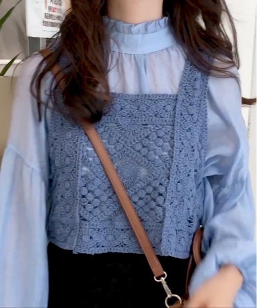 SONA（ソナ）の「SONYUNARA [SET]ビスチェ+シースルーブラウス（シャツ/ブラウス・レディース・ベージュ/ブルー/カーキ/ブラウン・FREE）」の4枚目の写真