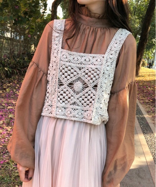 SONA（ソナ）の「SONYUNARA [SET]ビスチェ+シースルーブラウス（シャツ/ブラウス・レディース・ベージュ/ブルー/カーキ/ブラウン・FREE）」の10枚目の写真