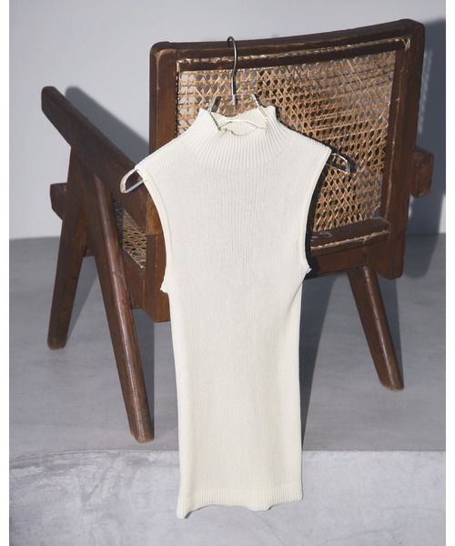 TODAYFUL（トゥデイフル）の「ウールガーメントスリーブレスニット（ニット/セーター・レディース・ライトグレー/ブラック/ベージュ/ライトグリーン/アイボリー・FREE）」の19枚目の写真