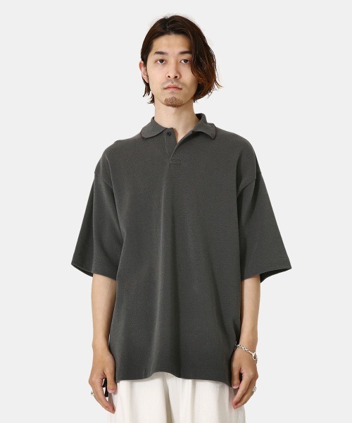 marka（マーカ）の「marka / マーカ：IB POLO - 30//2 CHAMBRAY PIQUE -：M22A-15CS02B[COR]（ポロシャツ・メンズ・グリーン/ブラック・1/2/3）」の13枚目の写真