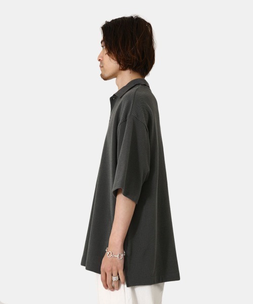 marka（マーカ）の「marka / マーカ：IB POLO - 30//2 CHAMBRAY PIQUE -：M22A-15CS02B[COR]（ポロシャツ・メンズ・グリーン/ブラック・1/2/3）」の14枚目の写真