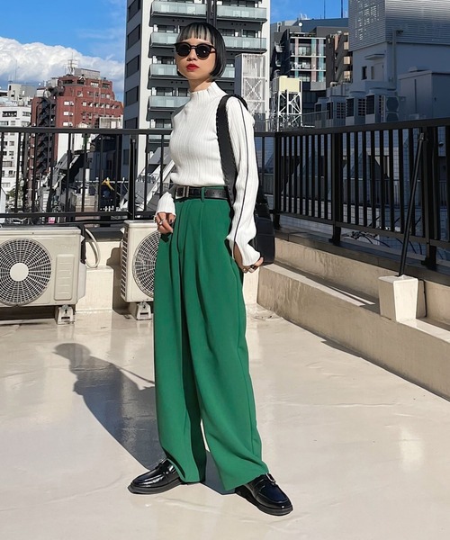 PAGEBOY(ページボーイ)の「バイカラーリブハイネックプルオーバー(ニット/セーター・レディース・オフホワイト/ブラック・FREE)」の4枚目の写真