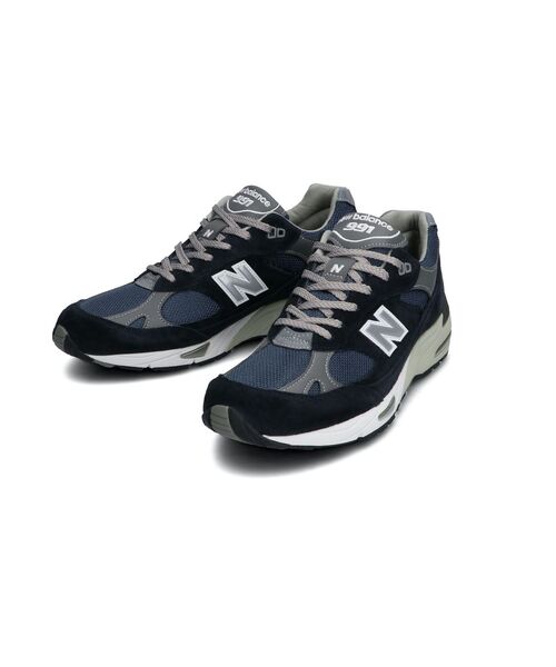 NEW BALANCE(ニューバランス)の「NEW BALANCE: M991 UK(スニーカー・メンズ・ネイビー/グレー・8/10/9)」の5枚目の写真