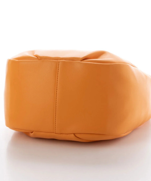 kakatoo（カカトゥ）の「カカトゥ kakatoo / ギャザーハンドル2wayバッグ（ショルダーバッグ・レディース・オレンジ/グリーン/ブラック/ベージュ系その他/シルバー/アイボリー/ブラウン・FREE）」の19枚目の写真