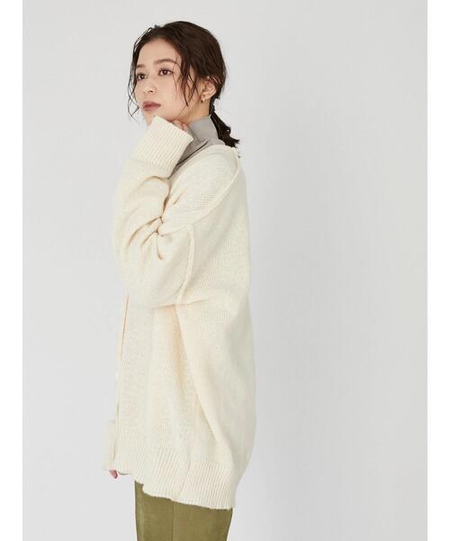 Green　Parks（グリーンパークス）の「・novem9 Vネックカーディガン＊（カーディガン/ボレロ・レディース・パープル/イエロー/グリーン/アイボリー・FREE）」の8枚目の写真