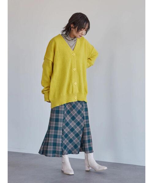 Green　Parks（グリーンパークス）の「・novem9 Vネックカーディガン＊（カーディガン/ボレロ・レディース・パープル/イエロー/グリーン/アイボリー・FREE）」の16枚目の写真