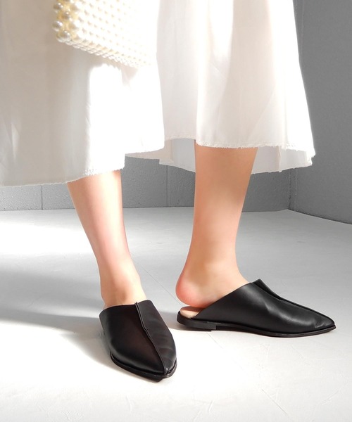 alala（アララ）の「バックレスポインテッド（パンプス・レディース・ベージュ/アイボリー/ブラック/パイソン・LL/M/S/L）」の13枚目の写真