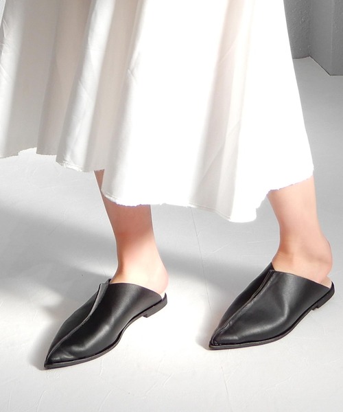 alala（アララ）の「バックレスポインテッド（パンプス・レディース・ベージュ/アイボリー/ブラック/パイソン・LL/M/S/L）」の14枚目の写真