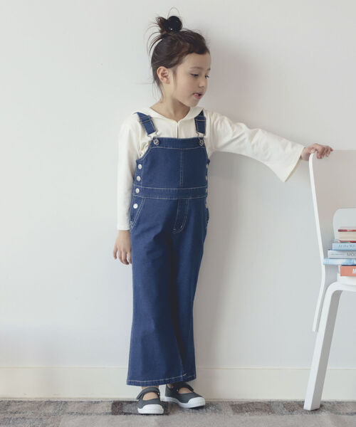 B:MING by BEAMS（ビーミングバイビームス）の「B:MING by BEAMS / デニム フレア サロペット（80~140cm）（つなぎ/オールインワン・キッズ・インディゴブルー/ライトブルー・80/120/90/140/100/130/110）」の9枚目の写真