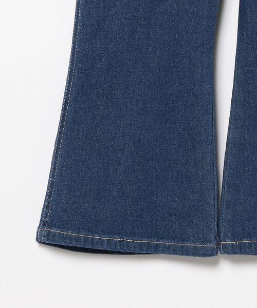 B:MING by BEAMS（ビーミングバイビームス）の「B:MING by BEAMS / デニム フレア サロペット（80~140cm）（つなぎ/オールインワン・キッズ・インディゴブルー/ライトブルー・80/120/90/140/100/130/110）」の20枚目の写真