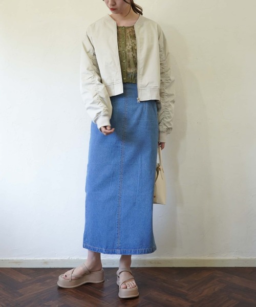 archives（アルシーヴ）の「ハイウエストミディ丈タイトスカート（デニムスカート・レディース・アイボリー/ブラック/サックスブルー・MEDIUM）」の9枚目の写真