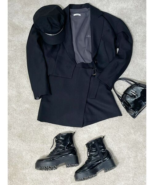 MURUA（ムルーア）の「【セット販売】パウダーツイルショートジャケット ＆ パウダーツイルラップキュロット①（セットアップ・レディース・ブラック/ベージュ/ブラウン/その他1・1/2）」の2枚目の写真