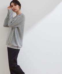 Alo Yoga（アロヨガ）の「【alo】ソーホークルーネックプルオーバー 