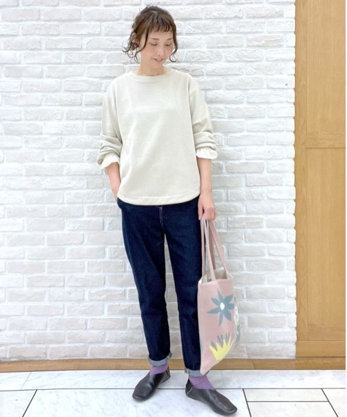 studio CLIP(スタディオクリップ)の「袖口布帛裏毛プルオーバー(Tシャツ/カットソー・レディース・ベージュ/ネイビー/アイボリー・FREE)」の4枚目の写真