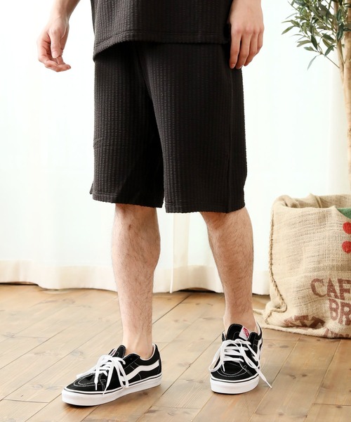 TopIsm（トップイズム）の「3点セット シアサッカー ポケット付カットソーとショーツとタンクトップのセットアップ（セットアップ・メンズ・ホワイト/ブラック/ベージュ/ネイビー・M/L）」の13枚目の写真